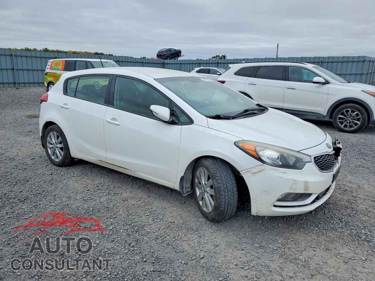 KIA FORTE 2015 - KNAFK5A86F5279601