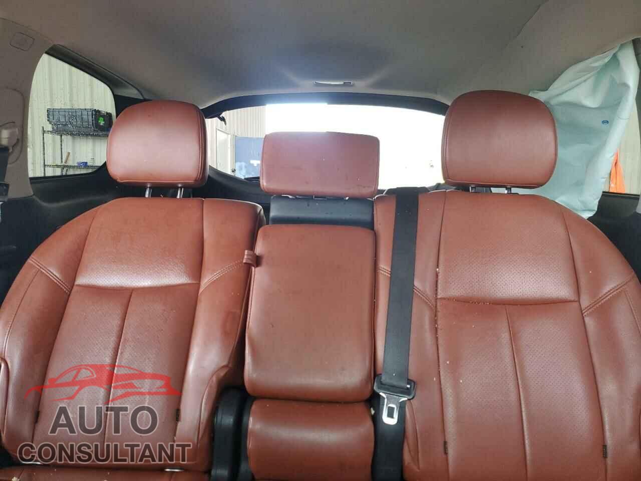 NISSAN PATHFINDER 2017 - 5N1DR2MN8HC663296