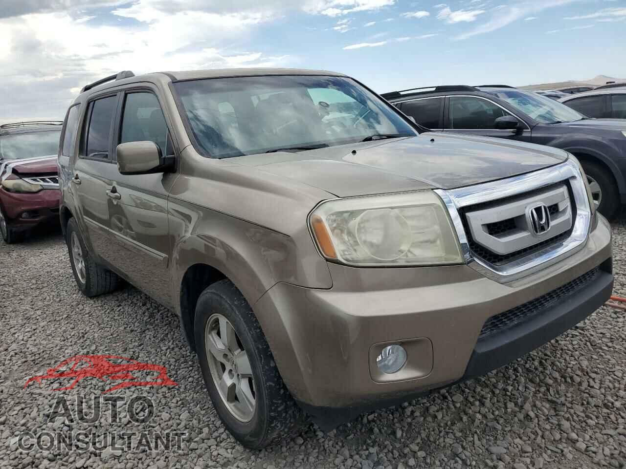 HONDA PILOT 2011 - 5FNYF3H40BB023521