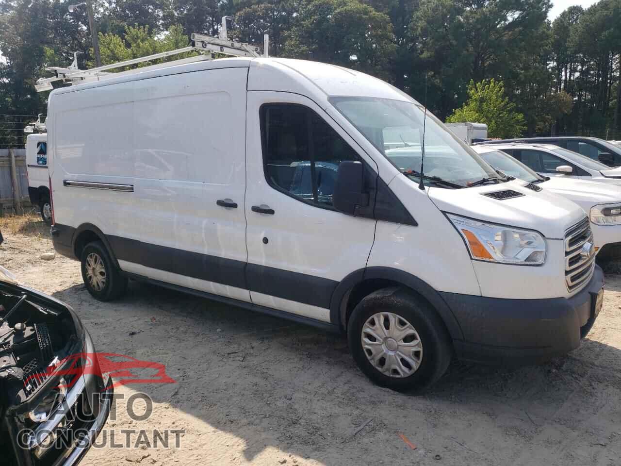FORD TRANSIT 2018 - 1FTYR2CV0JKA78165