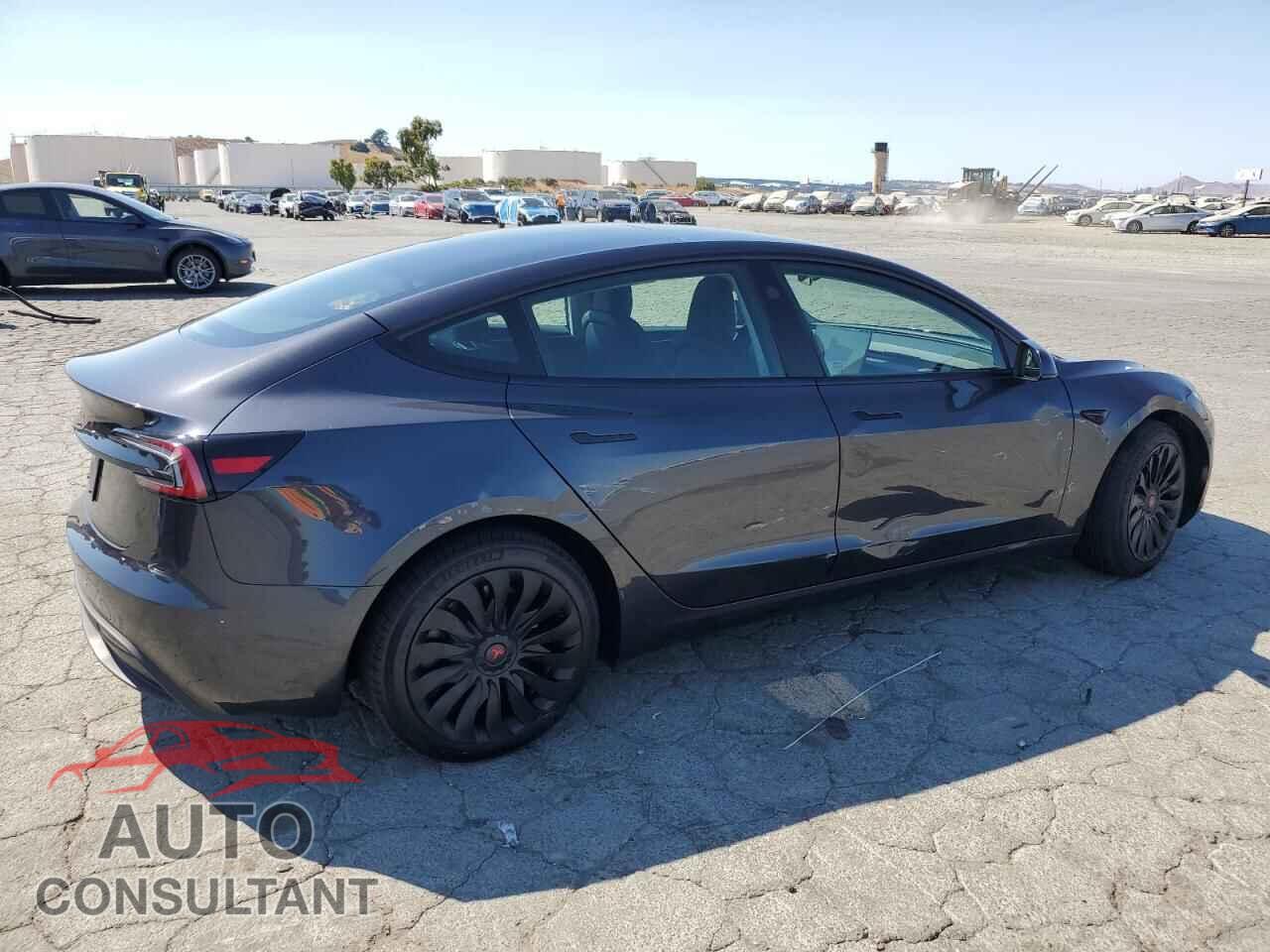 TESLA MODEL 3 2025 - 5YJ3E1EA4SF937105