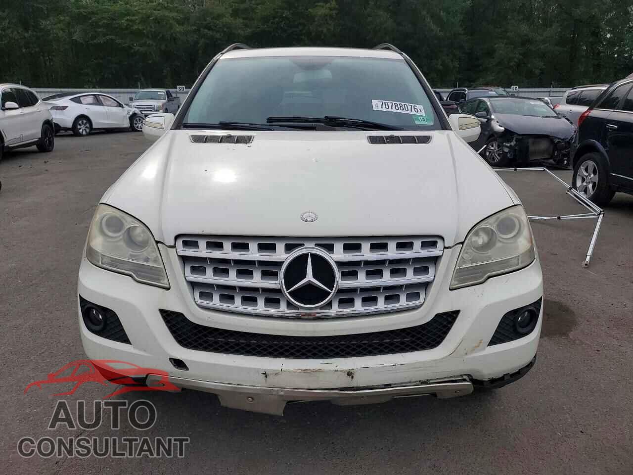 MERCEDES-BENZ M-CLASS 2009 - 4JGBB86E69A454955