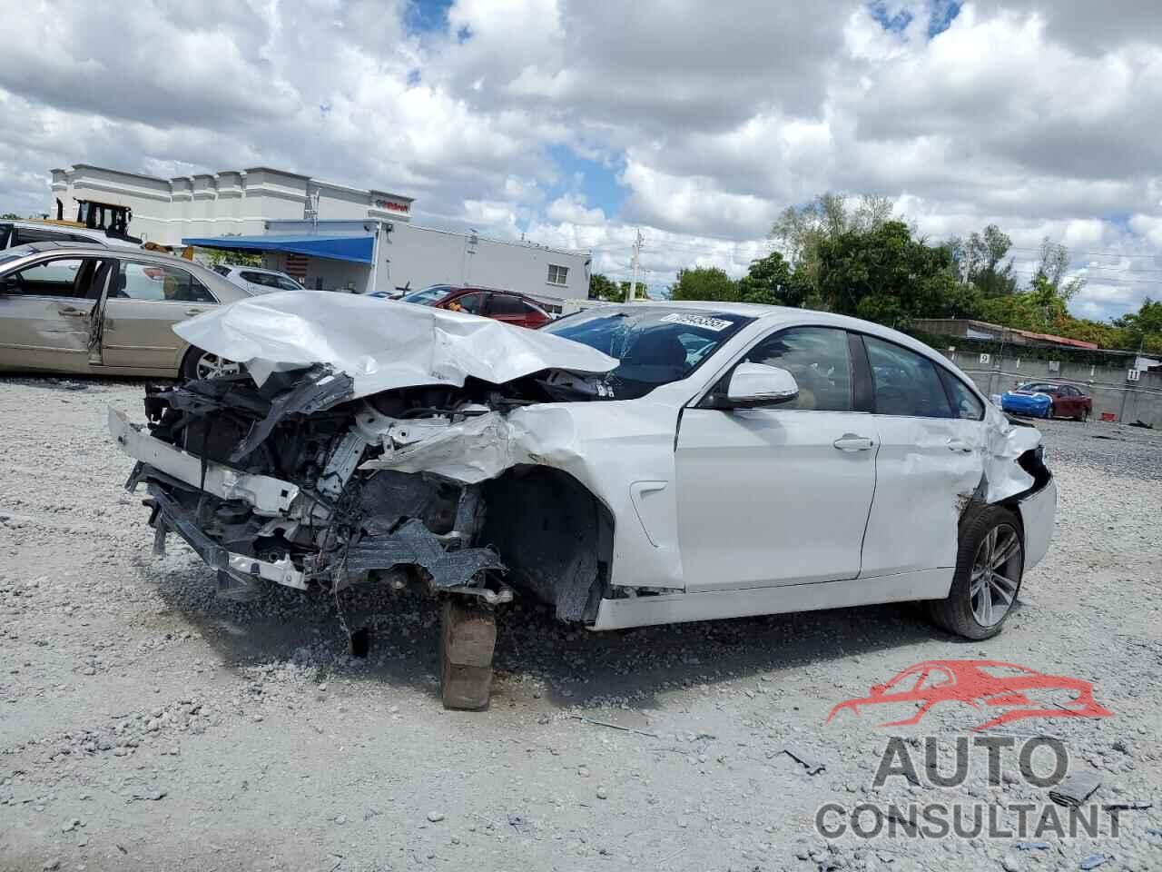 BMW 4 SERIES 2019 - WBA4J1C50KBM16842