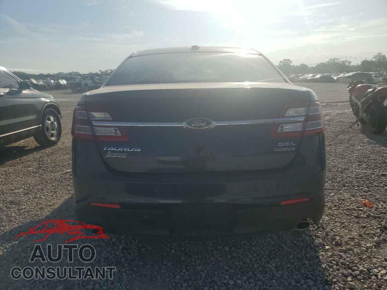 FORD TAURUS 2017 - 1FAHP2E81HG133318