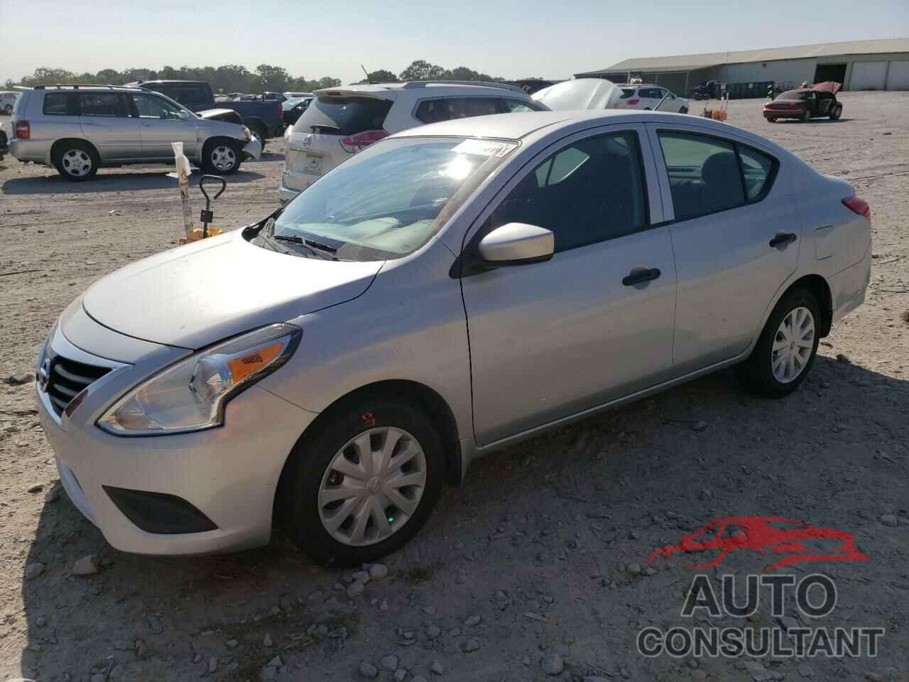 NISSAN VERSA 2019 - 3N1CN7AP1KL821152