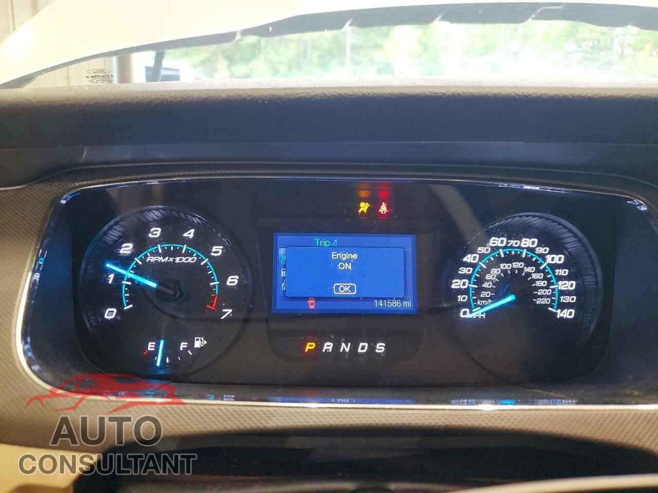 FORD TAURUS 2013 - 1FAHP2D82DG207468