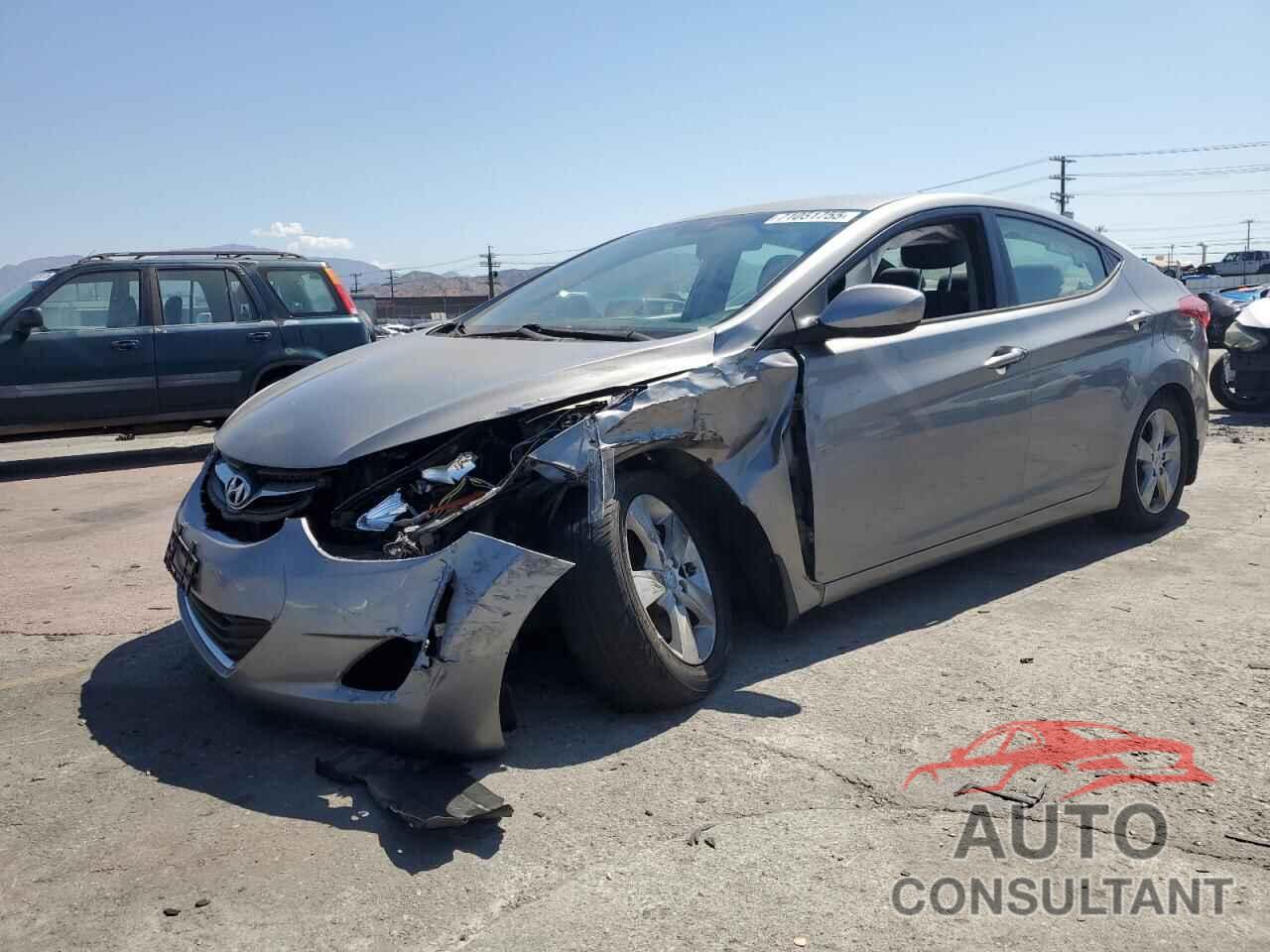 HYUNDAI ELANTRA 2012 - KMHDH4AE7CU371189