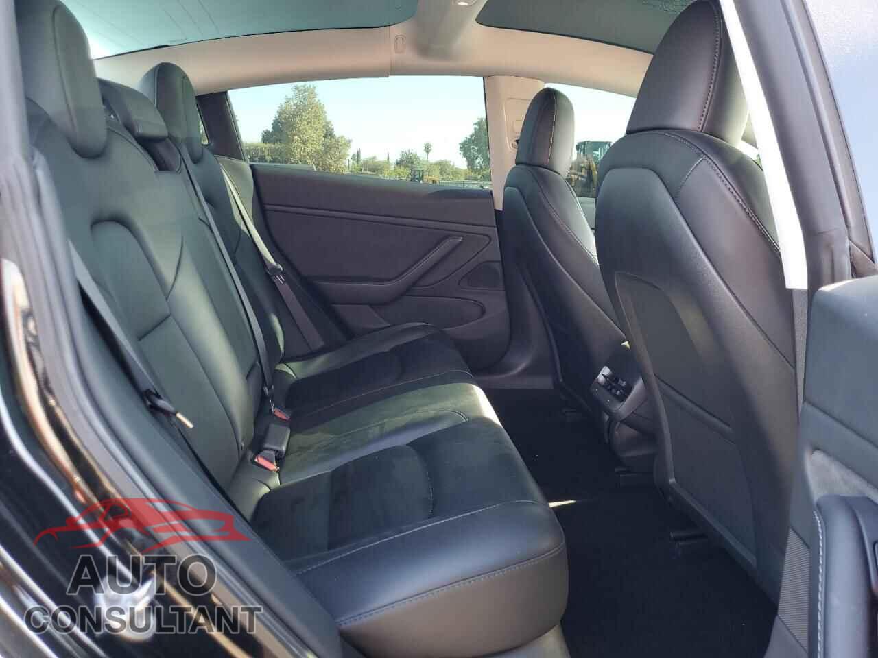 TESLA MODEL 3 2021 - 5YJ3E1EB3MF937219