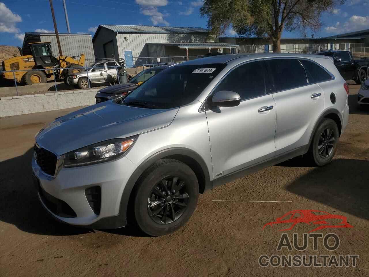 KIA SORENTO 2019 - 5XYPGDA52KG485427