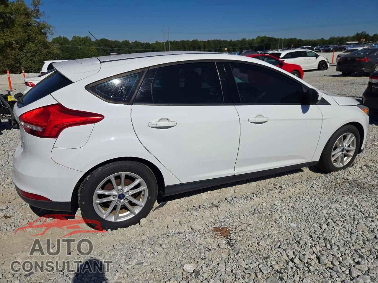 FORD FOCUS 2018 - 1FADP3K2XJL220037
