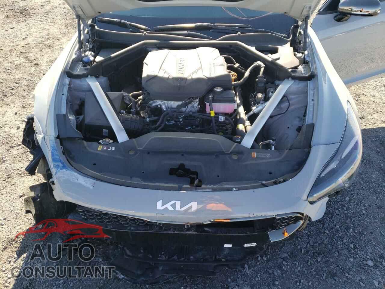 KIA STINGER 2022 - KNAE35LD1N6106743