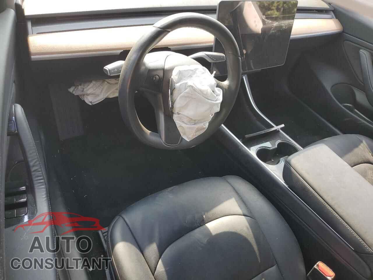 TESLA MODEL 3 2018 - 5YJ3E1EA0JF015140
