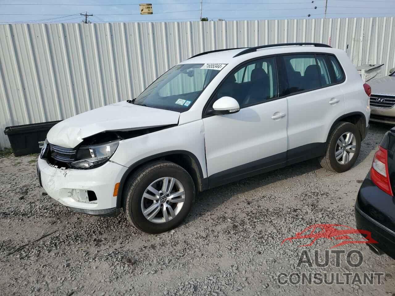 VOLKSWAGEN TIGUAN 2017 - WVGBV7AX2HK001953