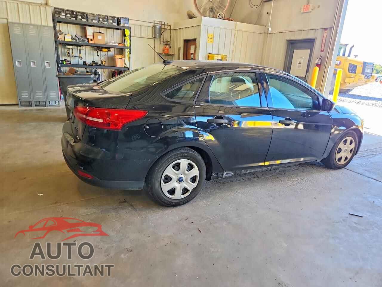 FORD FOCUS 2016 - 1FADP3E23GL405146