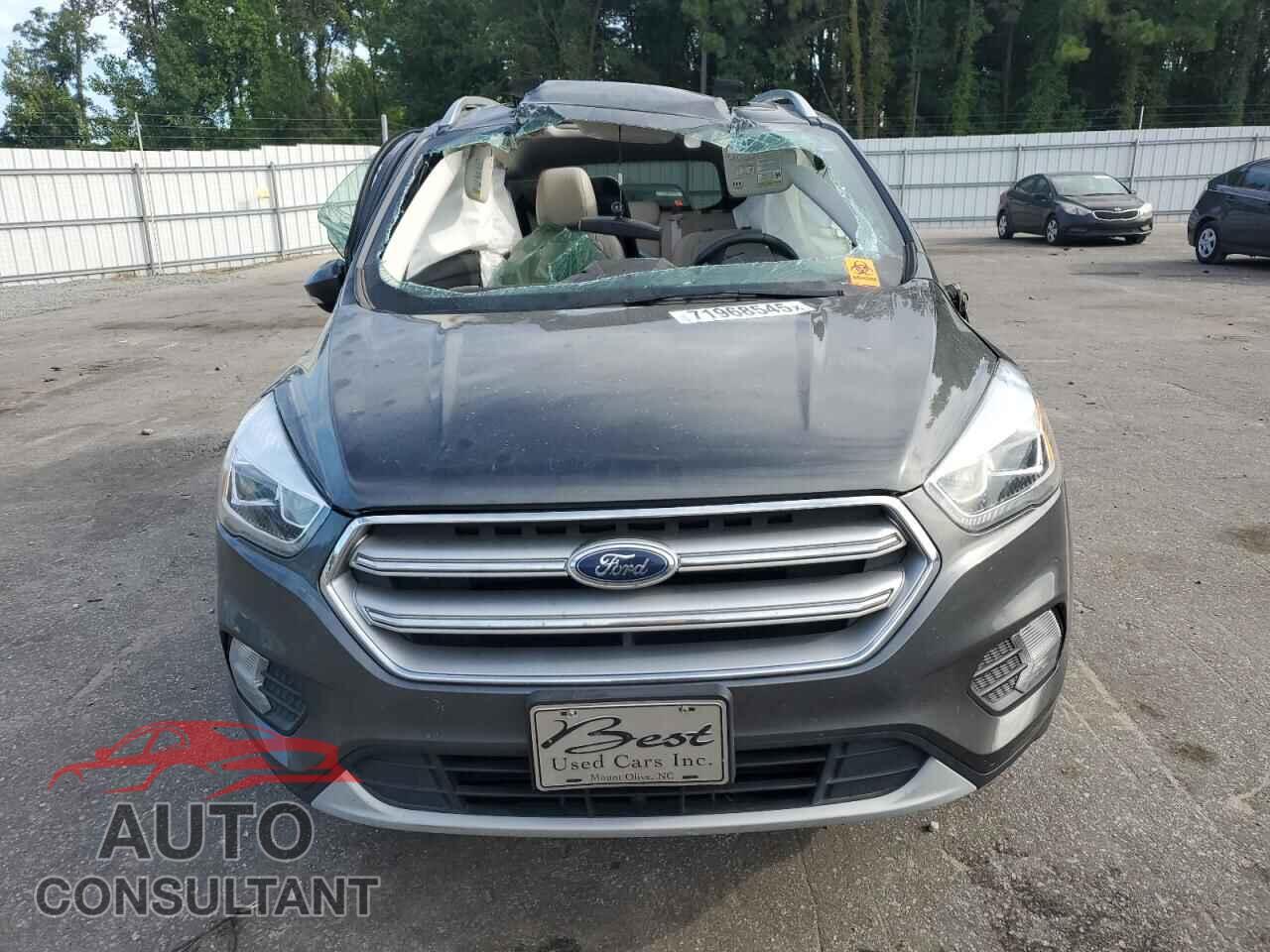 FORD ESCAPE 2017 - 1FMCU9J97HUB74828