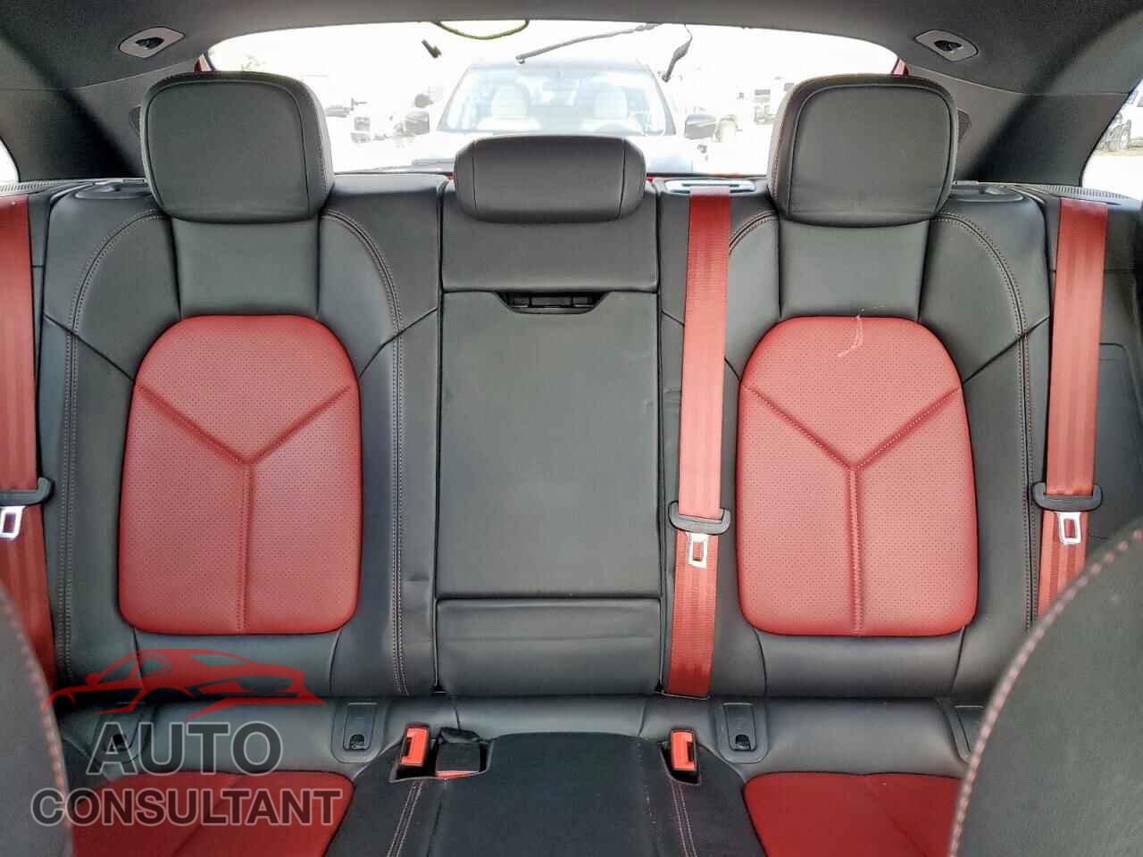 PORSCHE MACAN 2022 - WP1AA2A58NLB11245