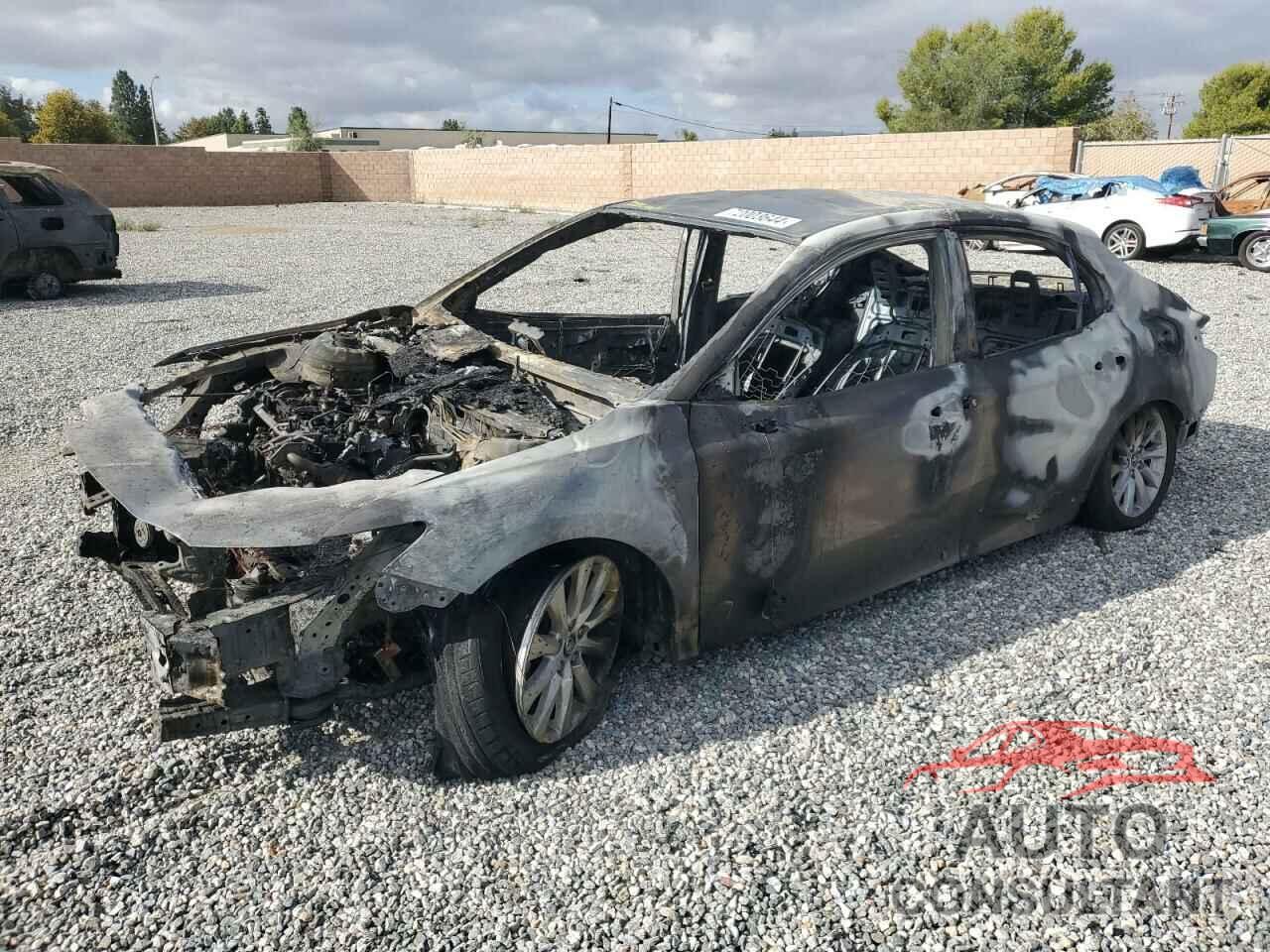 TOYOTA CAMRY 2018 - 4T1B11HKXJU156859