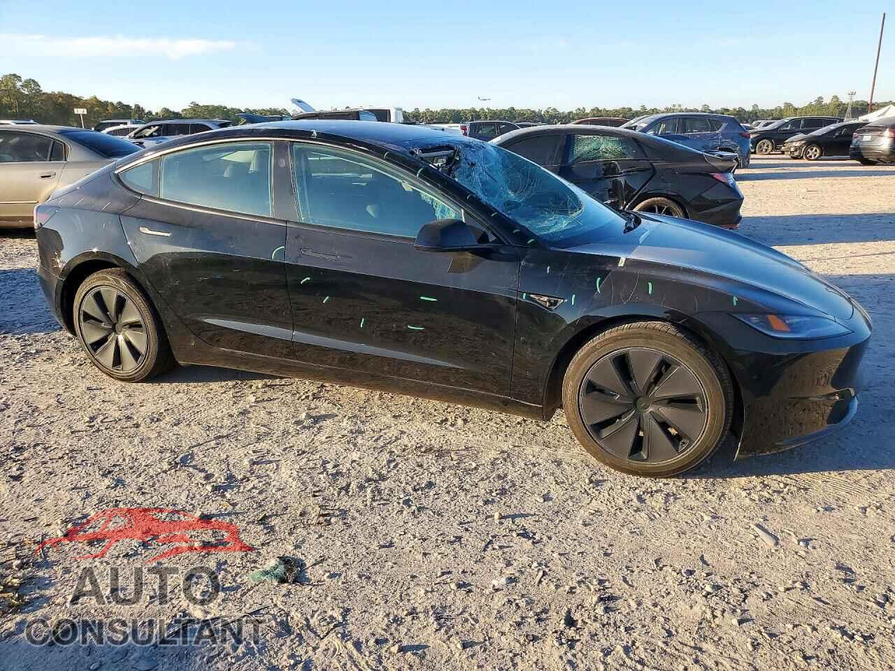 TESLA MODEL 3 2024 - 5YJ3E1EB2RF793010
