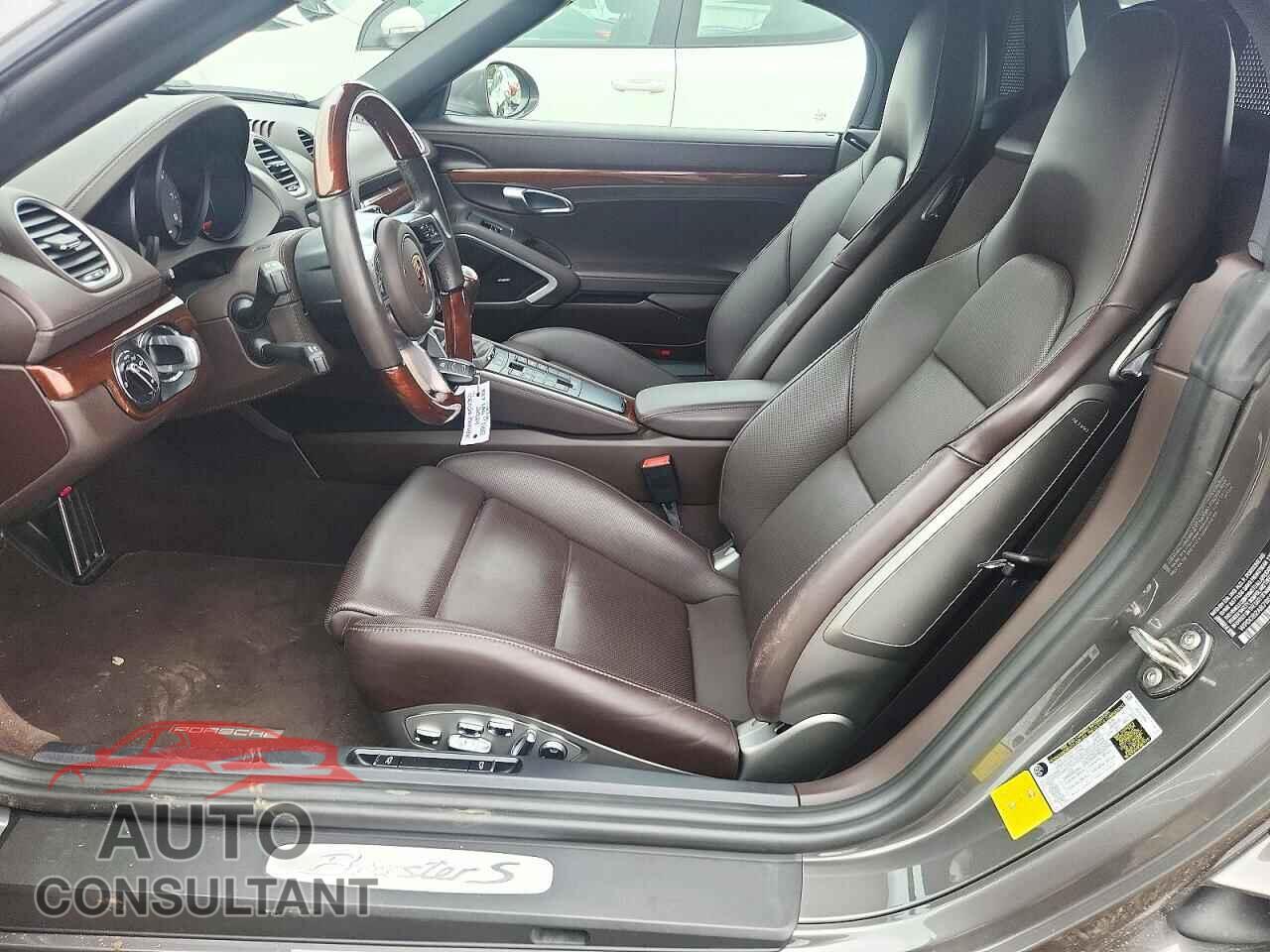 PORSCHE BOXSTER 2024 - WP0CB2A87RS223015