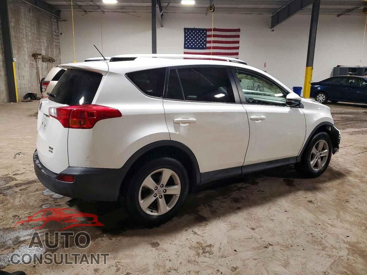 TOYOTA RAV4 2013 - JTMRFREV2DD045485