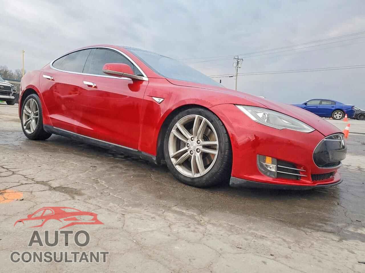 TESLA MODEL S 2015 - 5YJSA1E26FF115721