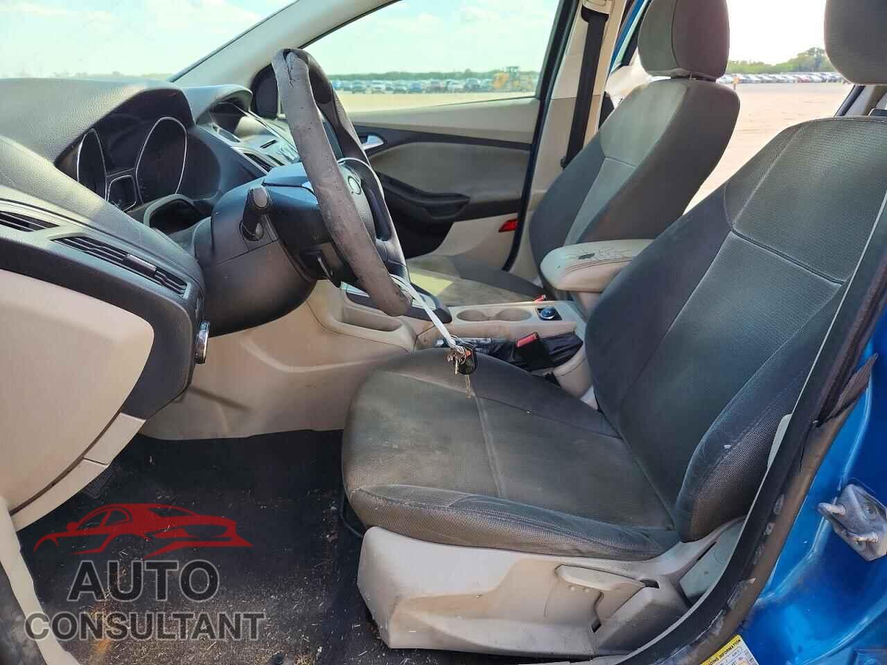 FORD FOCUS 2014 - 1FADP3F25EL117494