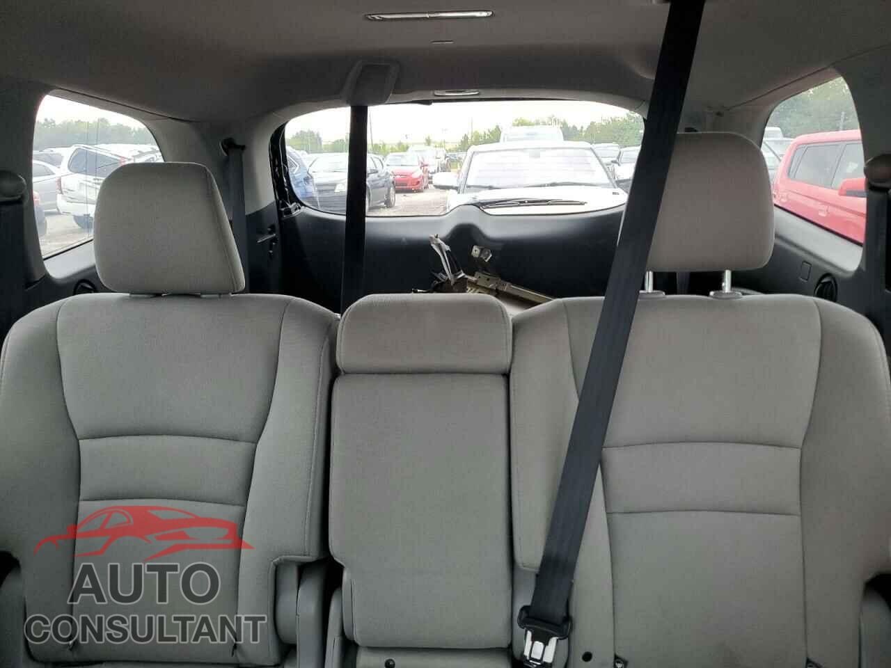 HONDA PILOT 2017 - 5FNYF6H34HB031168