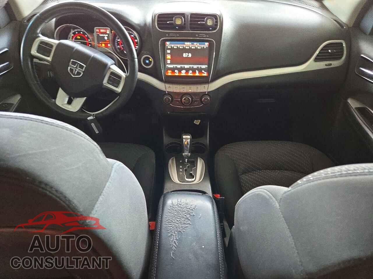 DODGE JOURNEY 2015 - 3C4PDCBG8FT632819