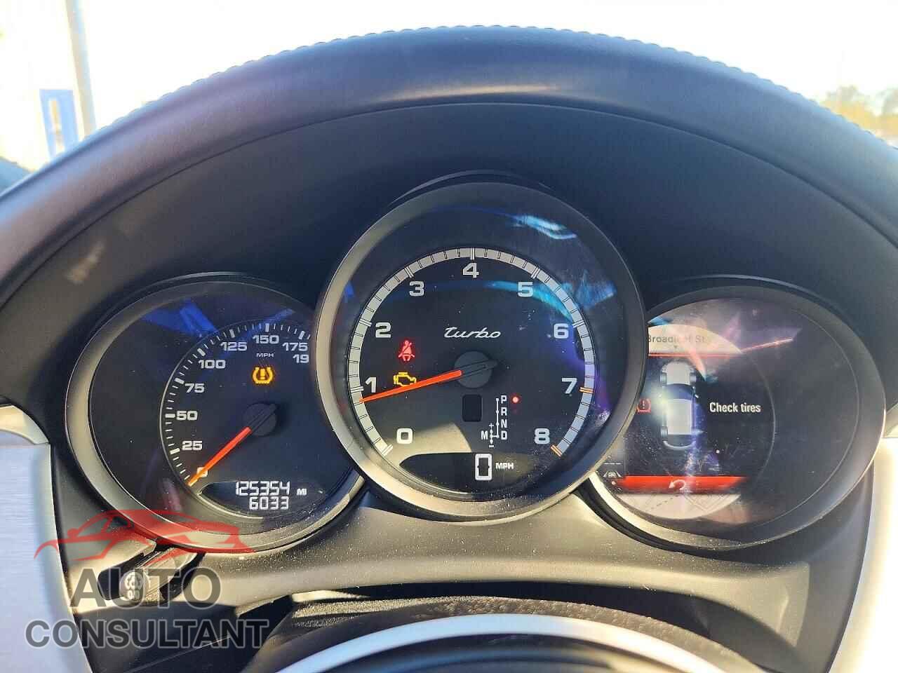 PORSCHE MACAN 2018 - WP1AF2A5XJLB70860