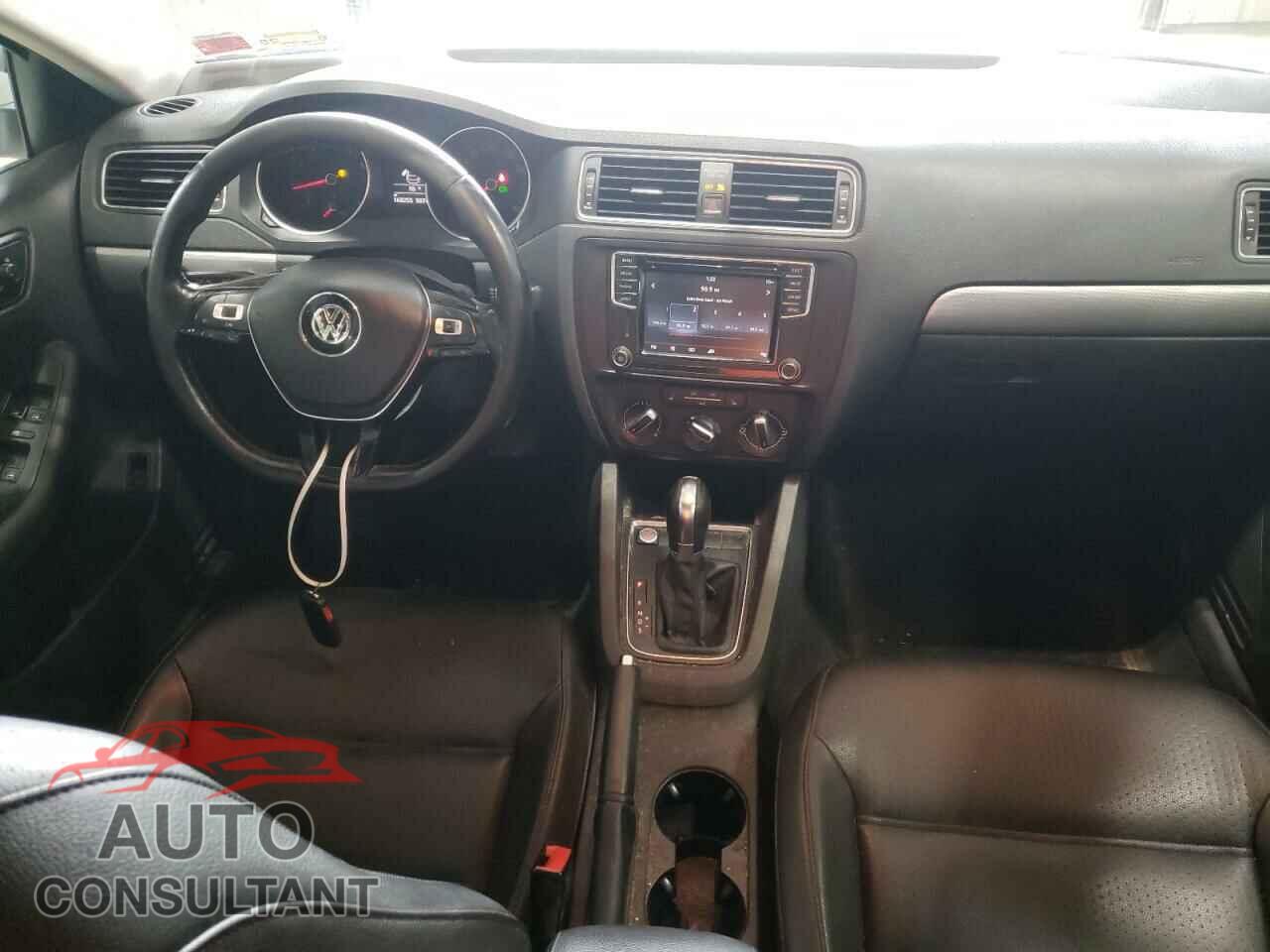 VOLKSWAGEN JETTA 2017 - 3VWDB7AJ3HM359831