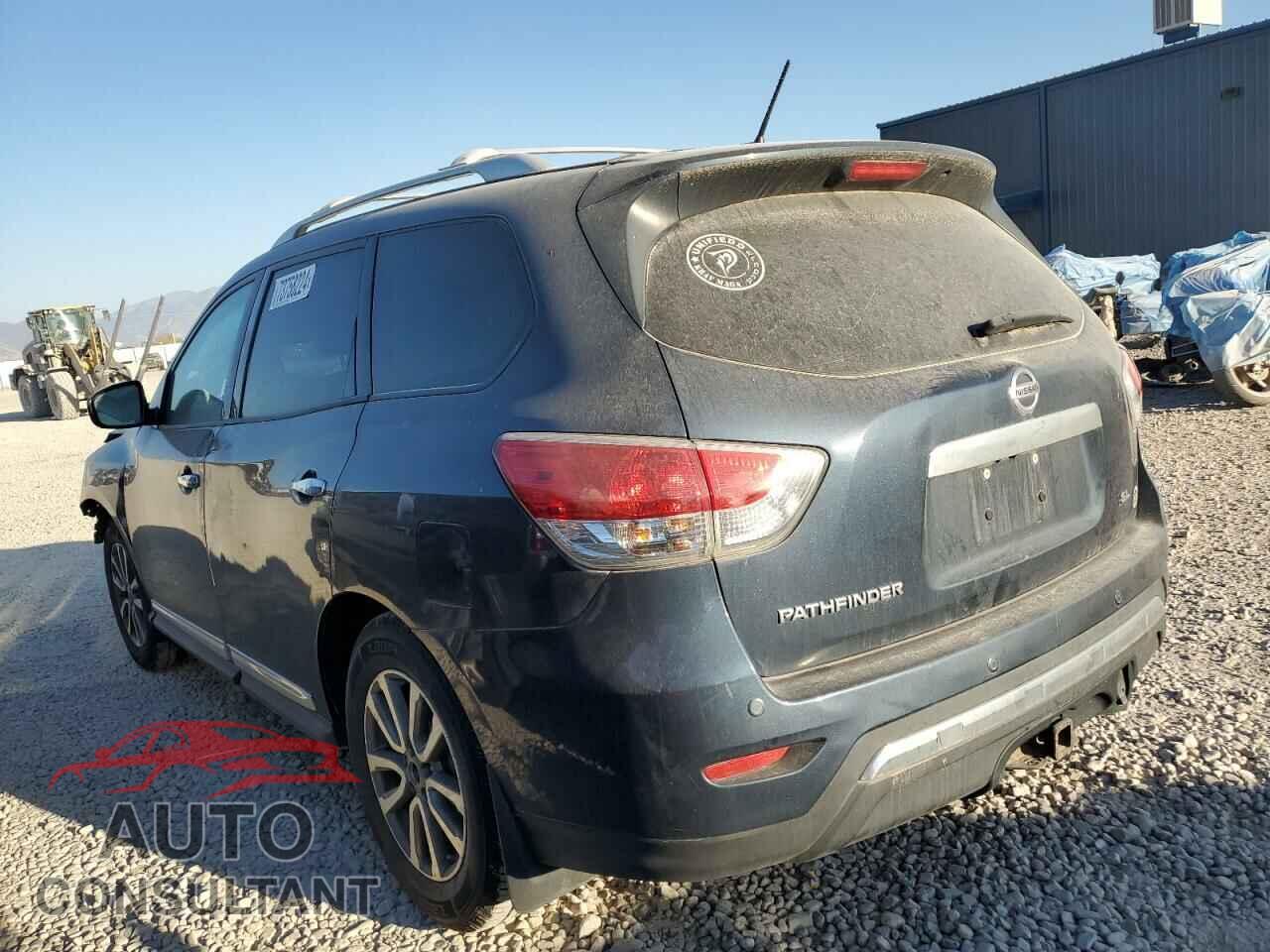 NISSAN PATHFINDER 2015 - 5N1AR2MN6FC623041