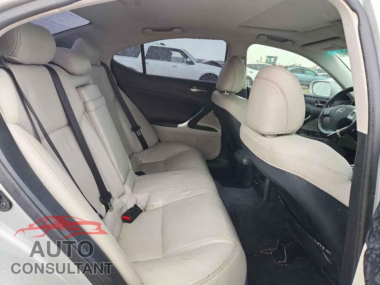 LEXUS IS 2012 - JTHCF5C29C5056109