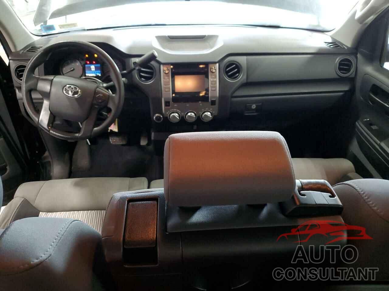 TOYOTA TUNDRA 2017 - 5TFUM5F1XHX071972