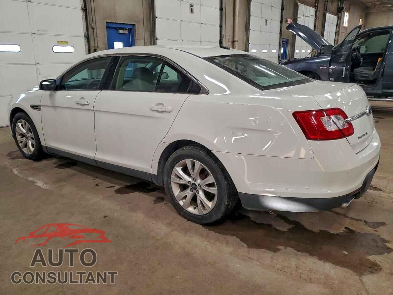 FORD TAURUS 2011 - 1FAHP2EW4BG129964