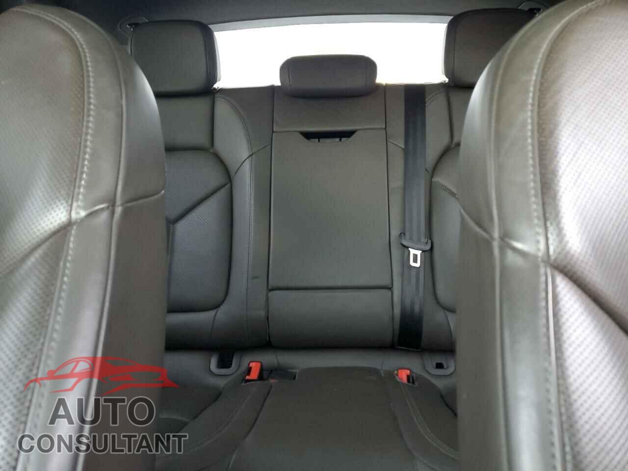 PORSCHE MACAN 2017 - WP1AA2A53HLB03655