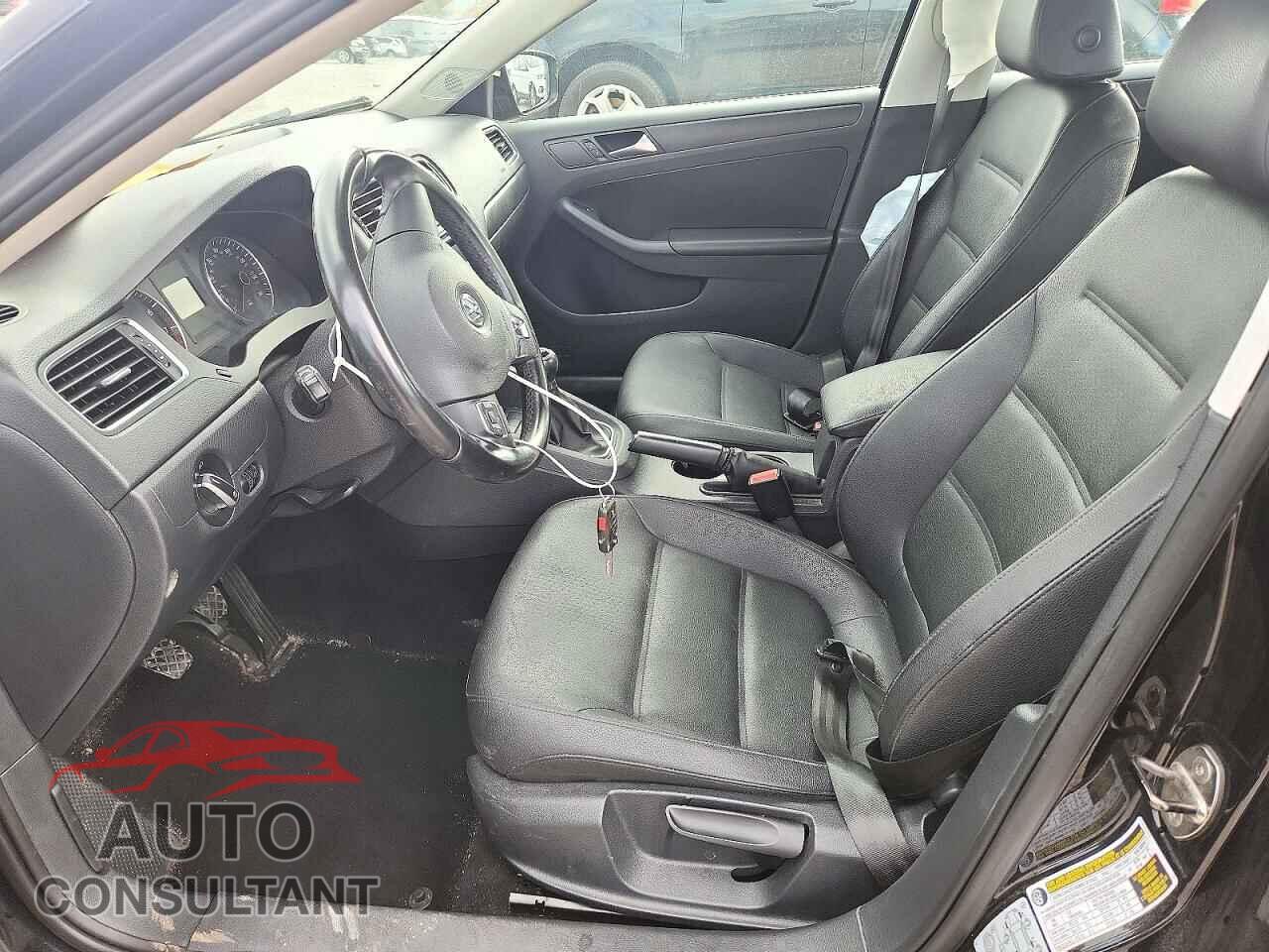 VOLKSWAGEN JETTA 2012 - 3VWBX7AJ2CM324697