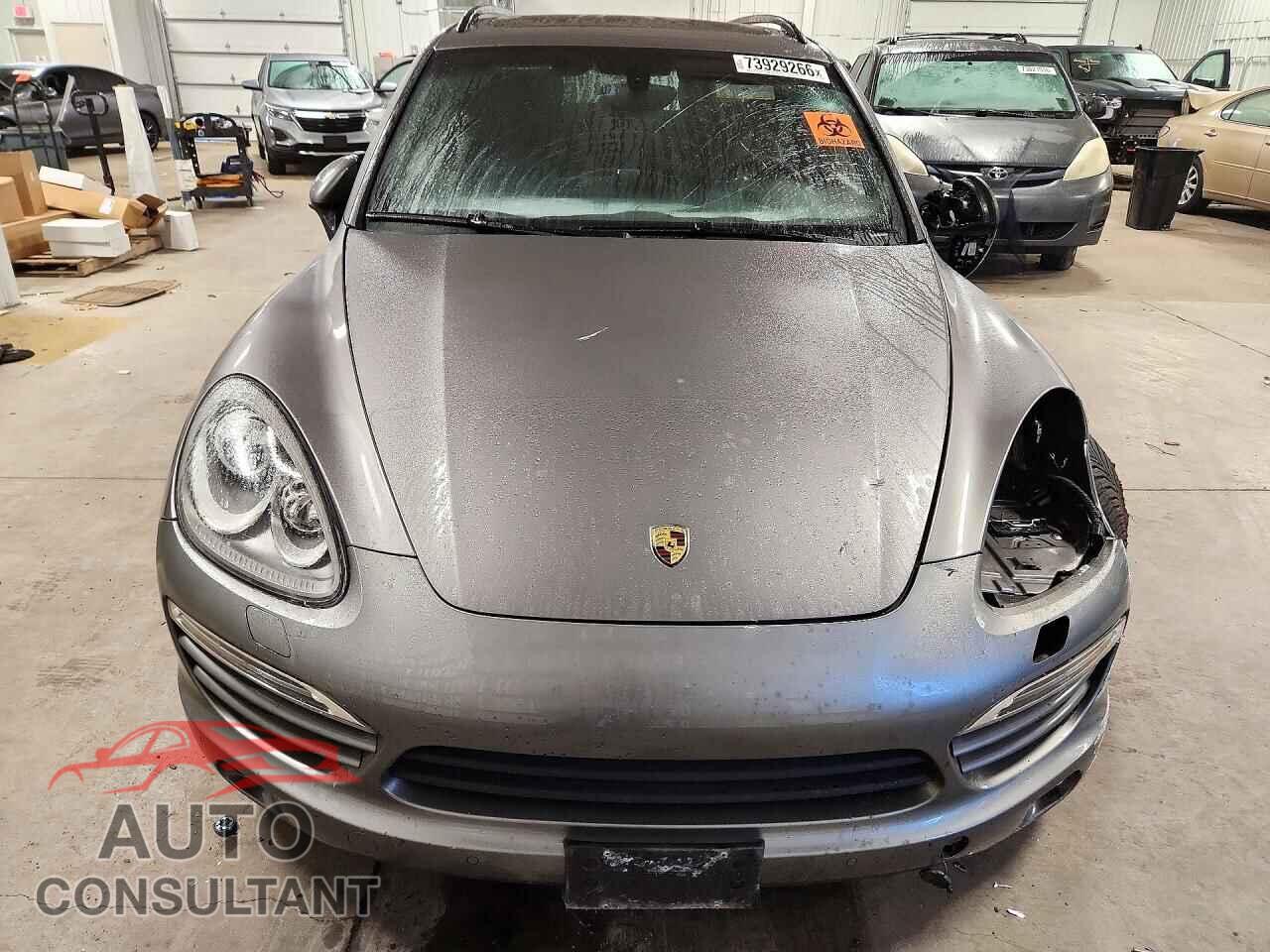 PORSCHE CAYENNE 2013 - WP1AA2A25DLA08823