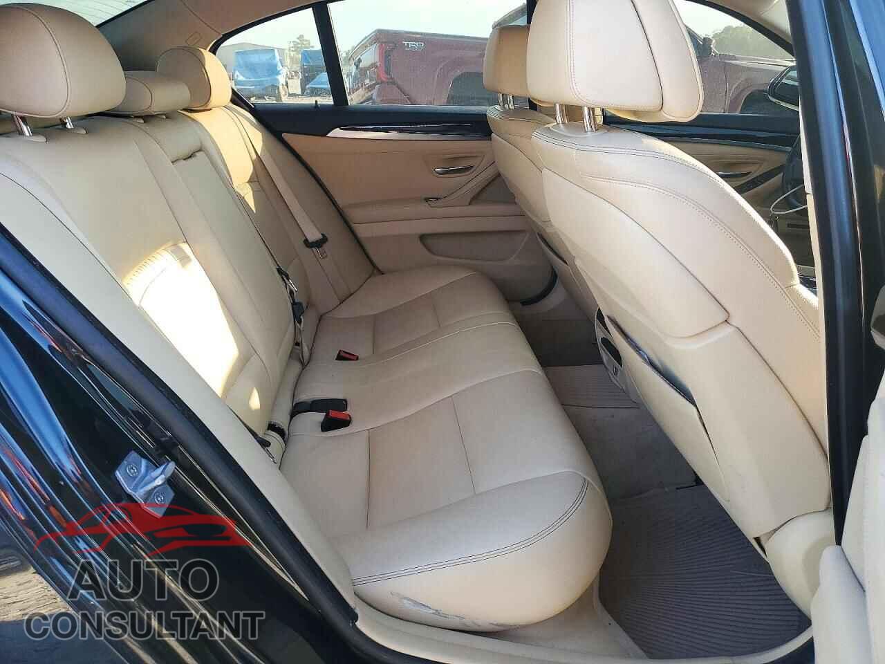 BMW 5 SERIES 2014 - WBA5B1C58ED480041