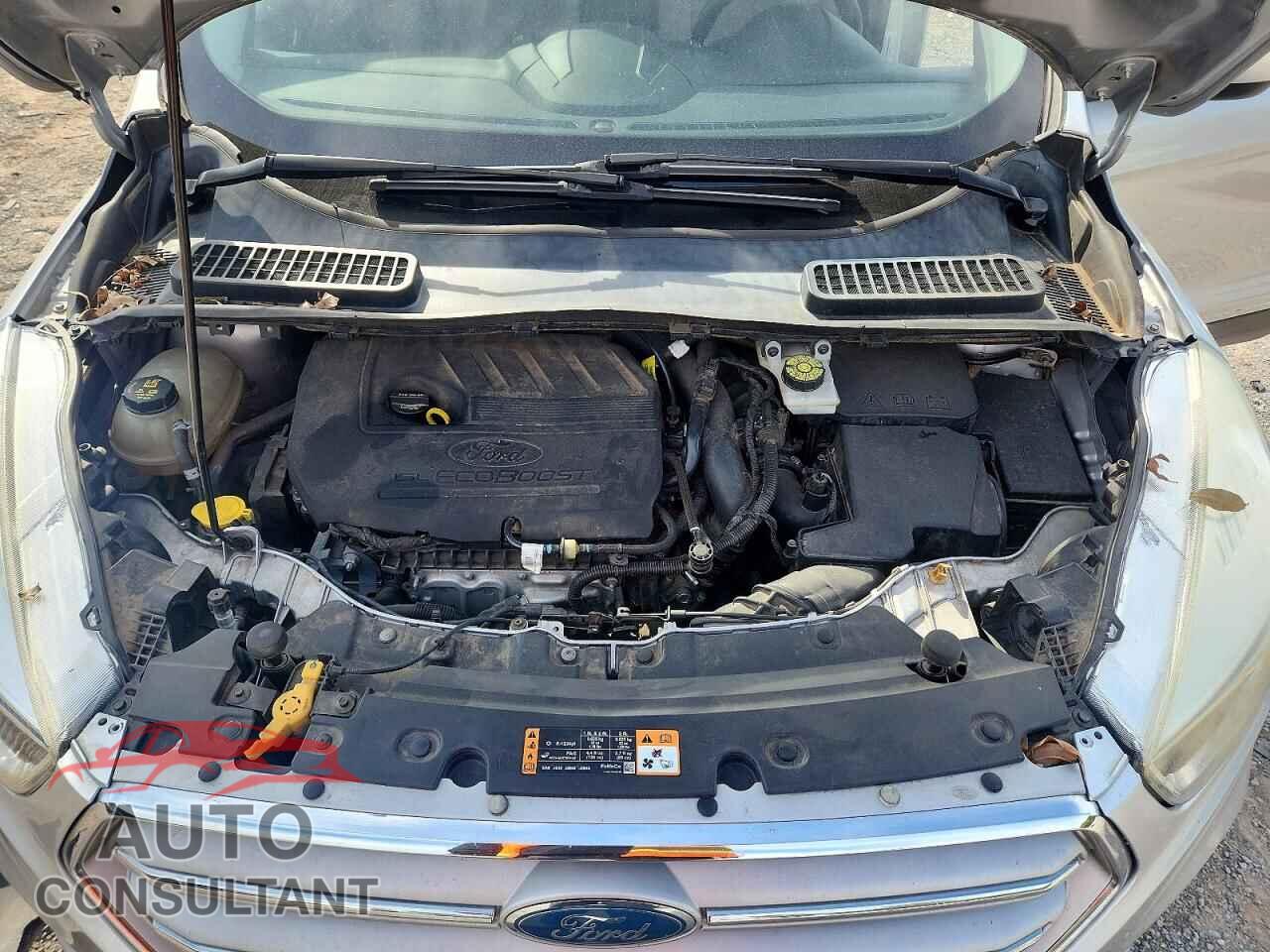 FORD ESCAPE 2018 - 1FMCU0GD9JUC77262