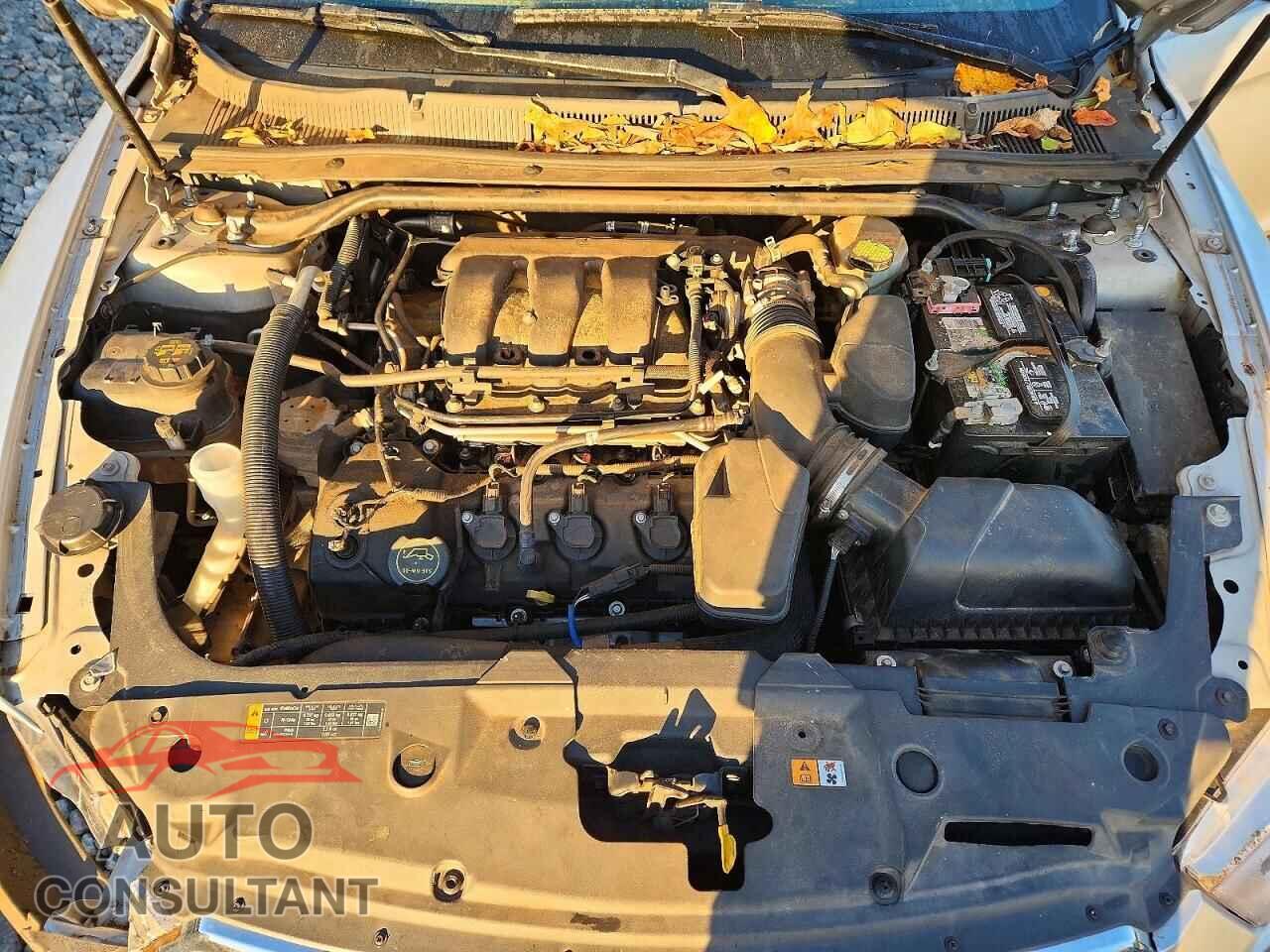 FORD TAURUS 2015 - 1FAHP2F82FG102929