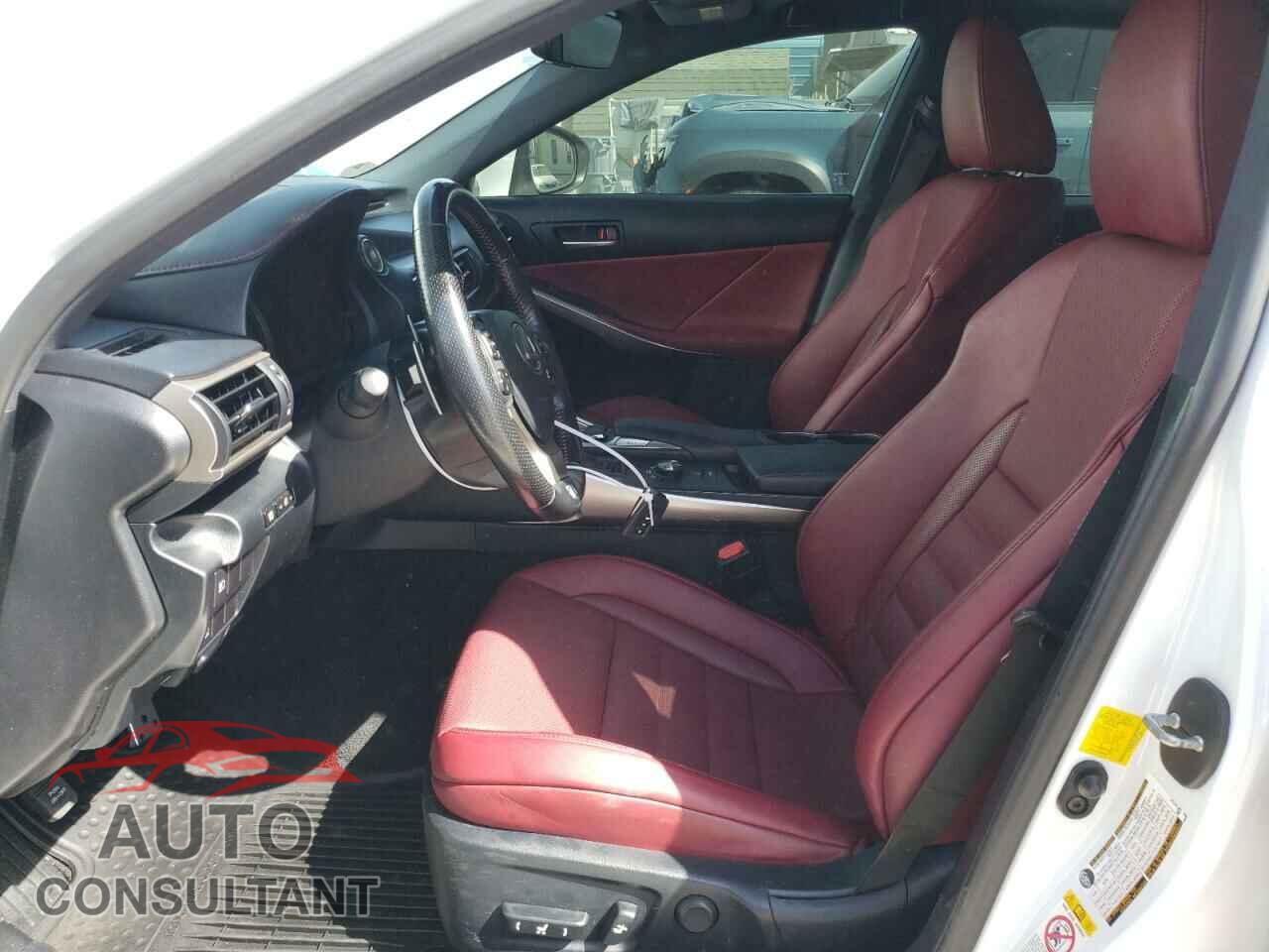 LEXUS IS 2017 - JTHCM1D20H5017106