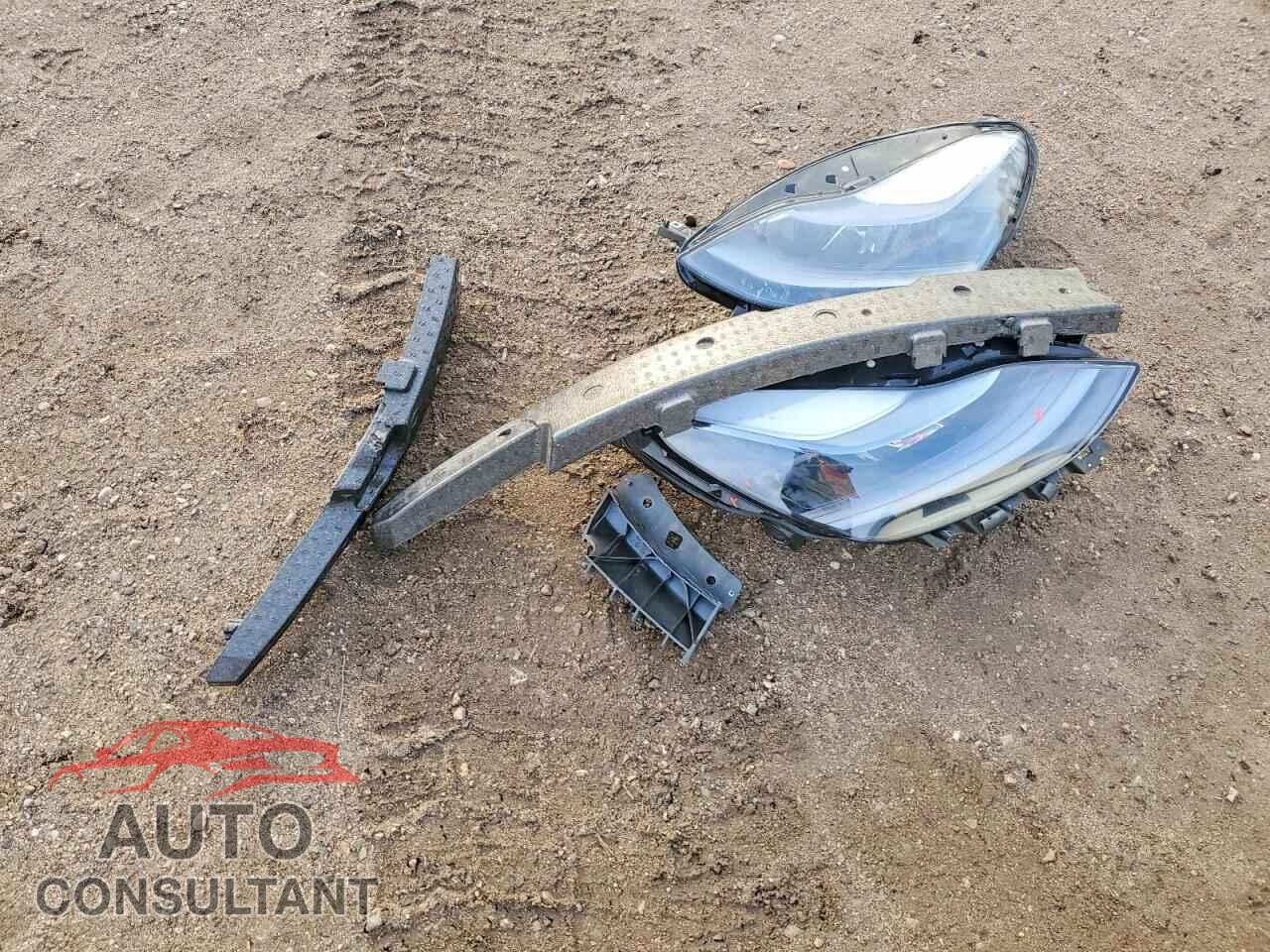 TESLA MODEL 3 2023 - 5YJ3E1EA7PF557084