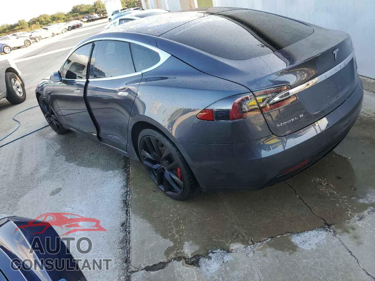 TESLA MODEL S 2018 - 5YJSA1E48JF292247