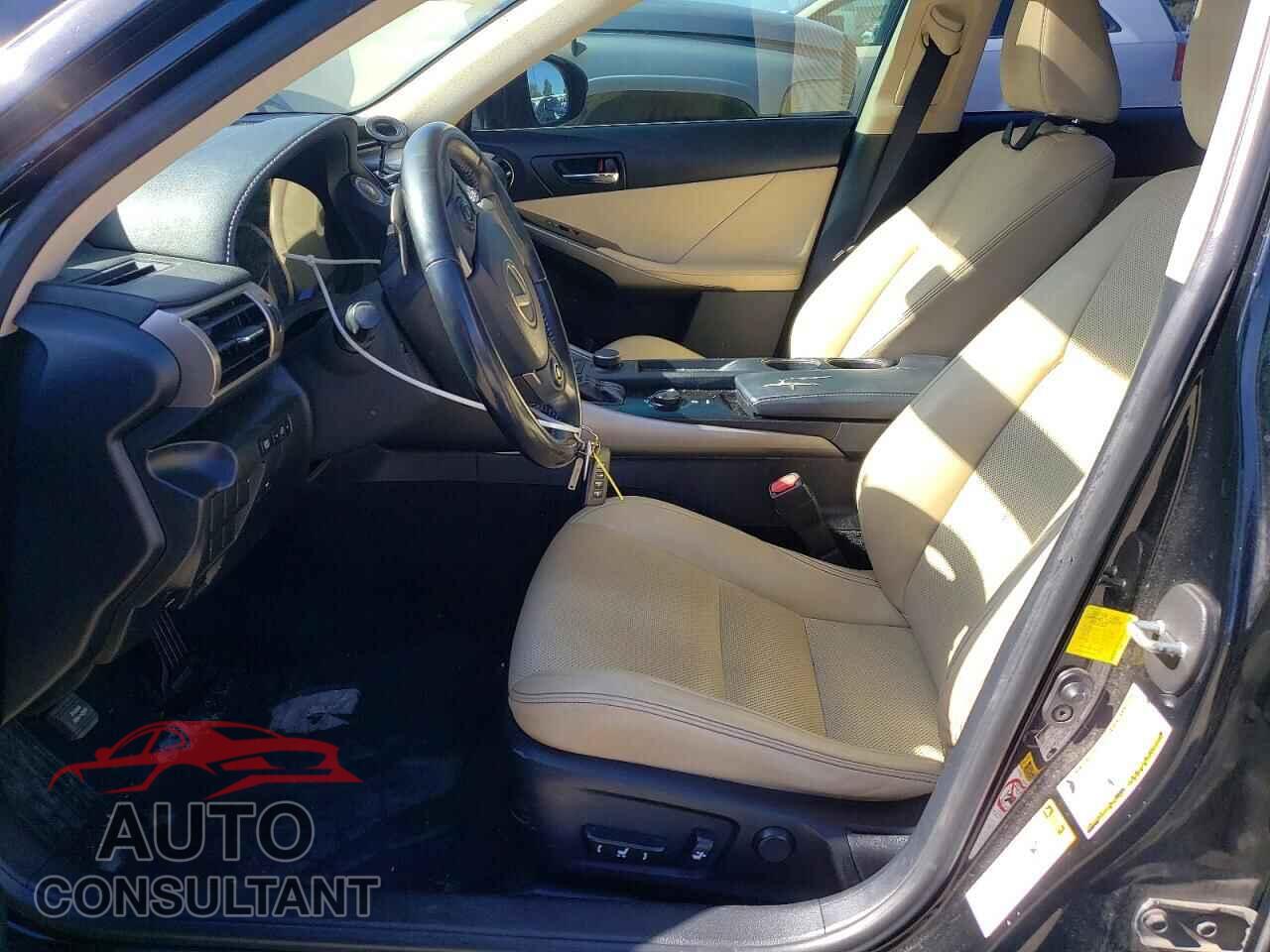 LEXUS IS 2014 - JTHBF1D26E5037751