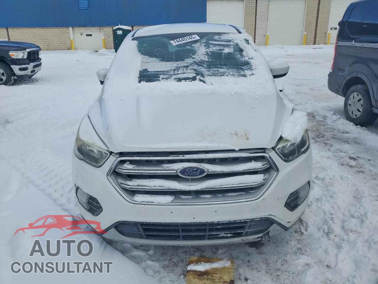 FORD ESCAPE 2017 - 1FMCU9GD1HUB45692