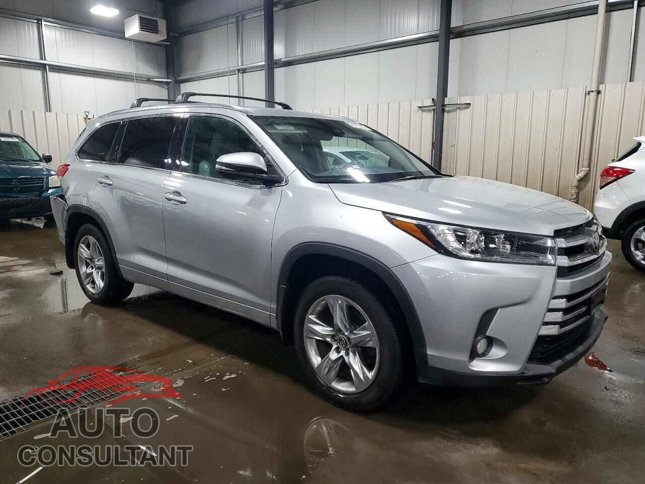 TOYOTA HIGHLANDER 2017 - 5TDDZRFH4HS427618