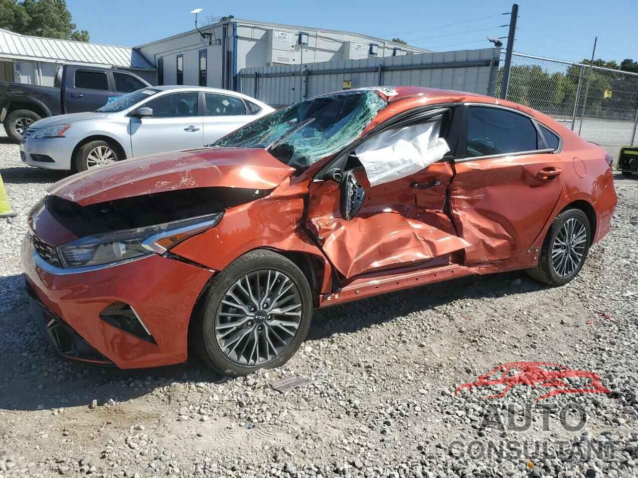 KIA FORTE 2023 - 3KPF54AD4PE555183