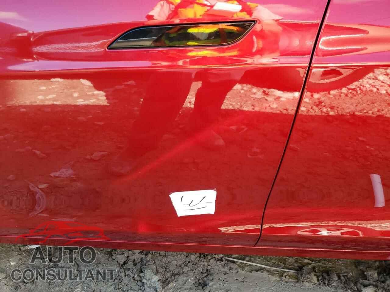 TESLA MODEL S 2023 - 5YJSA1E56PF520196