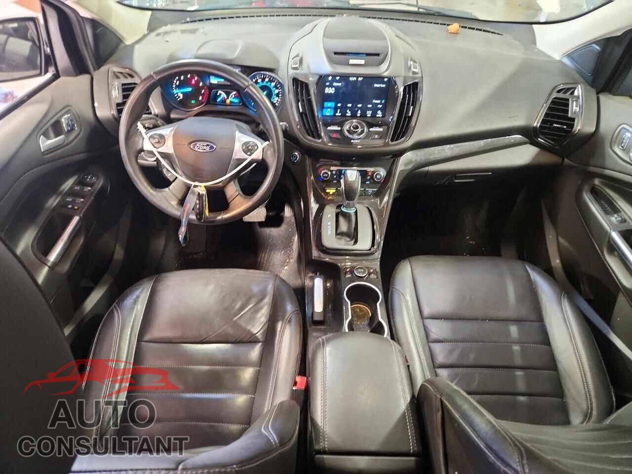 FORD ESCAPE 2016 - 1FMCU0J92GUC49378