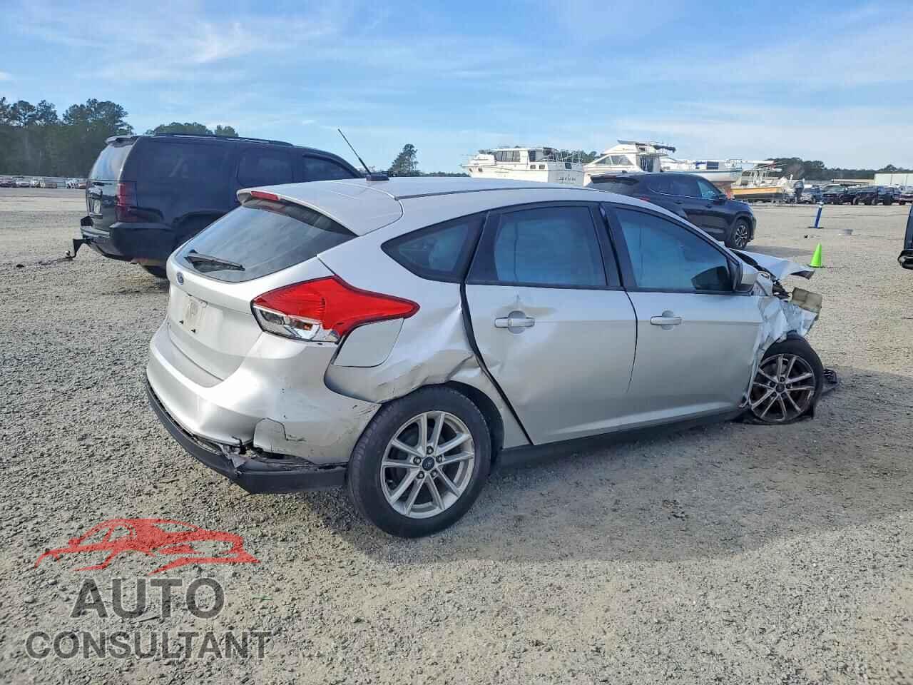FORD FOCUS 2018 - 1FADP3K27JL318975